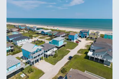 128 Mar Vista Court, Surfside Beach, TX 77541 - Photo 4