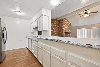 10431 Towne Oak Lane, Sugar Land, TX 77498 - Photo 14
