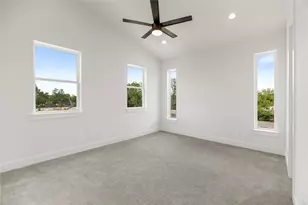 947 Green Meadow St, Houston, TX 77091 - Photo 8