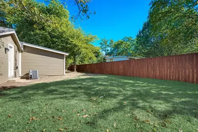 314 Avenue D, Point, TX 75472 - Photo 4