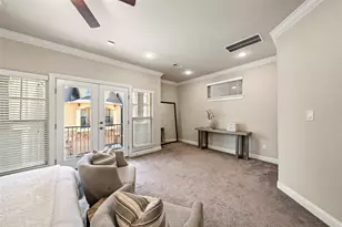 2627 Shady Woods Ln, Houston, TX 77008 - Photo 18