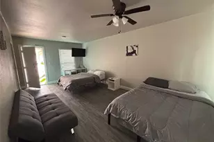 1301 N Ocean Dr, Port Lavaca, TX 77979 - Photo 6