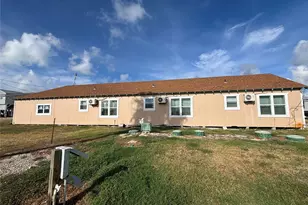 1301 N Ocean Dr, Port Lavaca, TX 77979 - Photo 28