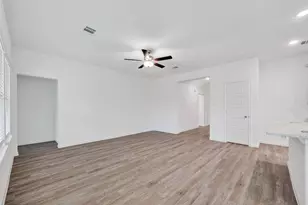 3314 Rolling River Dr, Baytown, TX 77521 - Photo 8