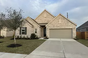 8211 Holly Blue Dr, Rosharon, TX 77583 - Photo 2