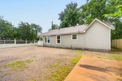 107 N 10th Street, Richmond, TX 77469 - Photo 36