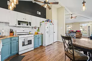 10011 Sand Pass Ln, Houston, TX 77064 - Photo 8