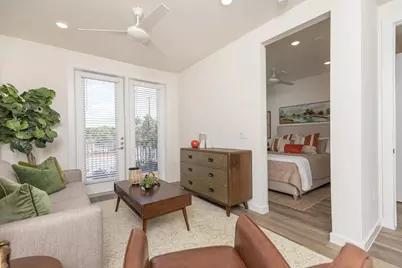 1690 North Loop #480, Houston, TX 77009 - Photo 2