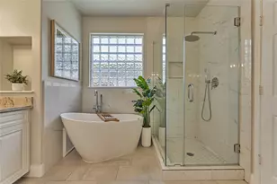 18535 W Laura Shore Dr, Cypress, TX 77433 - Photo 22