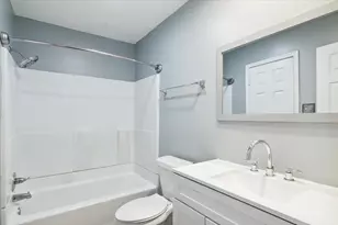 8540 Glen Meadow Ln, Beaumont, TX 77706 - Photo 16