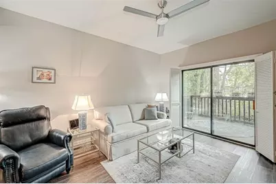 11711 Memorial Drive #389, Houston, TX 77024 - Photo 10