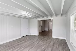 5242 Grace Point Ln, Houston, TX 77048 - Photo 12