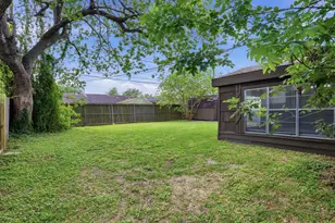 5242 Grace Point Ln, Houston, TX 77048 - Photo 36
