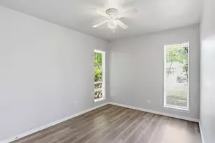 5242 Grace Point Ln, Houston, TX 77048 - Photo 24