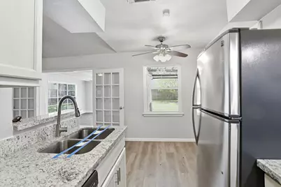5242 Grace Point Lane, Houston, TX 77048 - Photo 18