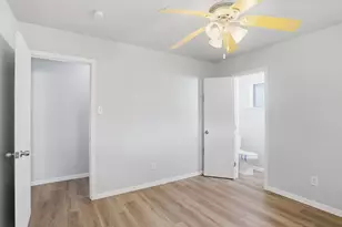 5242 Grace Point Ln, Houston, TX 77048 - Photo 22