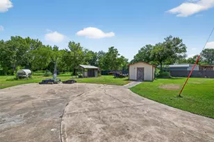 153 County Rd 4907, Dayton, TX 77535 - Photo 38
