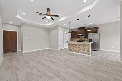 1107 Lyle W Avenue, Cleveland, TX 77327 - Photo 10