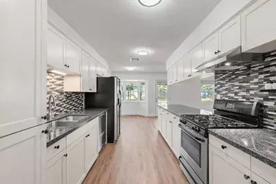 5522 Chantilly Lane, Houston, TX 77092 - Photo 2