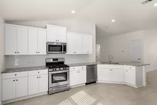 13221 Lago Acero Ln, Texas City, TX 77568 - Photo 12