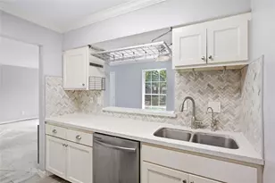9005 Gaylord St, Houston, TX 77024 - Photo 16