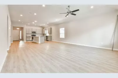 3911 Sugardale Street, Baytown, TX 77521 - Photo 8