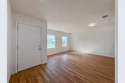6011 Belmark Street, Houston, TX 77033 - Photo 4