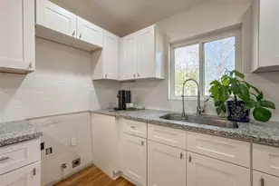 6011 Belmark St, Houston, TX 77033 - Photo 8