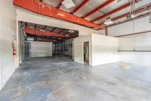 8621 Hwy 6, Hitchcock, TX 77563 - Photo 4