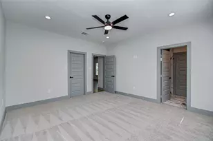 835 S Victory Dr, Houston, TX 77088 - Photo 28