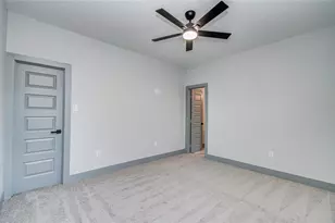 835 S Victory Dr, Houston, TX 77088 - Photo 24