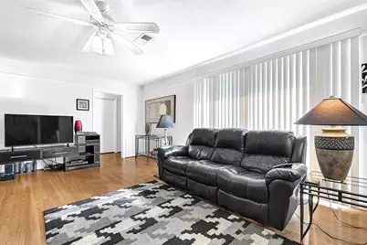 4831 Knickerbocker Street, Houston, TX 77035 - Photo 20