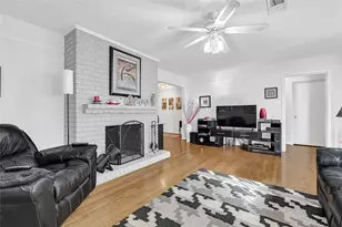 4831 Knickerbocker St, Houston, TX 77035 - Photo 18