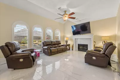 7411 Shady Arbour Court, Pasadena, TX 77505 - Photo 8