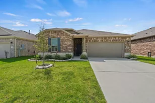 334 Paso Fino Dr, Alvin, TX 77511 - Photo 1