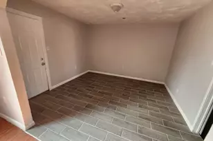 2914 E Colgate St, Lubbock, TX 79403 - Photo 6