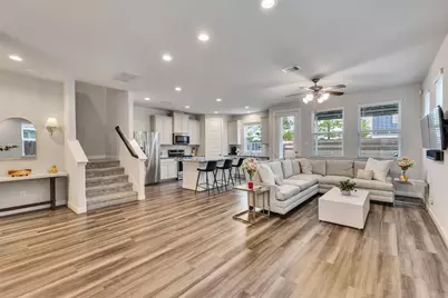 9904 Smokehouse Silo Lane, Houston, TX 77080 - Photo 8