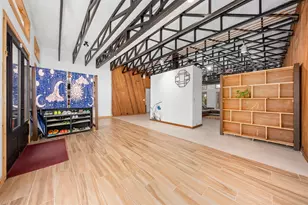 801 Holly Ridge Dr, Houston, TX 77024 - Photo 18