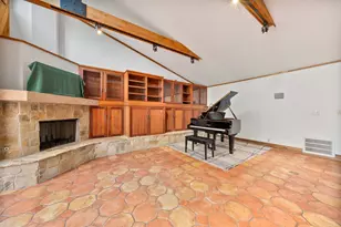 801 Holly Ridge Dr, Houston, TX 77024 - Photo 24