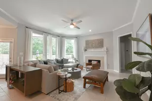 7 E Shale Creek Cir, The Woodlands, TX 77382 - Photo 4