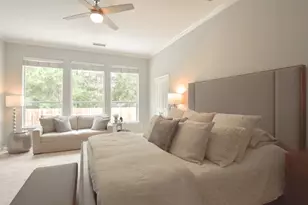 7 E Shale Creek Cir, The Woodlands, TX 77382 - Photo 8