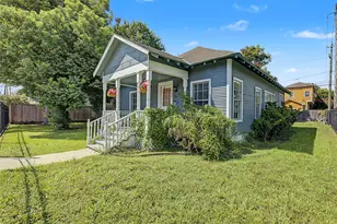 725 E 26th St, Houston, TX 77009 - Photo 2