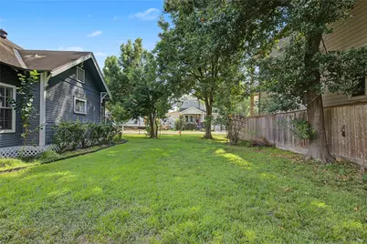725 E 26th Street, Houston, TX 77009 - Photo 20