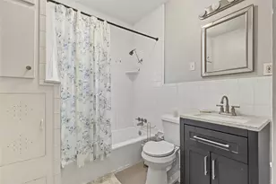 725 E 26th St, Houston, TX 77009 - Photo 16