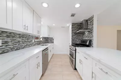 12607 Dermott Drive, Houston, TX 77065 - Photo 12