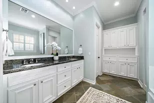 619 E 8th 1/2 St, Houston, TX 77007 - Photo 26
