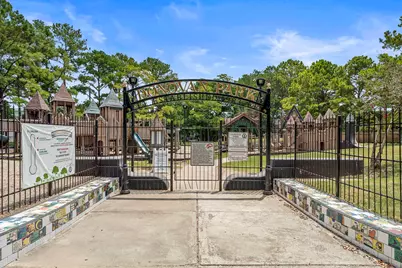 619 E 8th 1/2 Street, Houston, TX 77007 - Photo 46