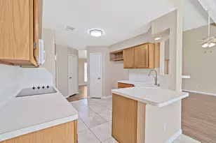 8614 Greenleaf Lake Dr, Houston, TX 77095 - Photo 10