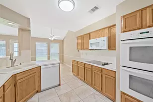 8614 Greenleaf Lake Dr, Houston, TX 77095 - Photo 12