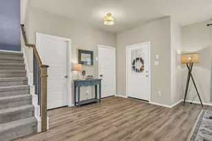 13711 Saxon Cliff Ln, Rosharon, TX 77583 - Photo 4